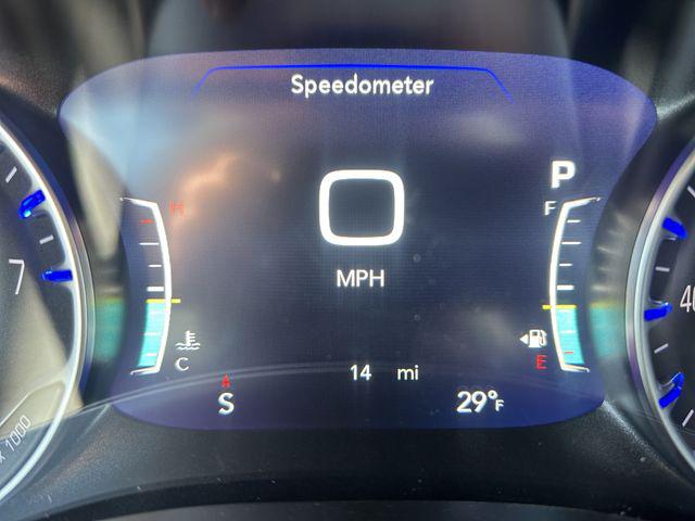 2026 Chrysler Pacifica Select AWD
