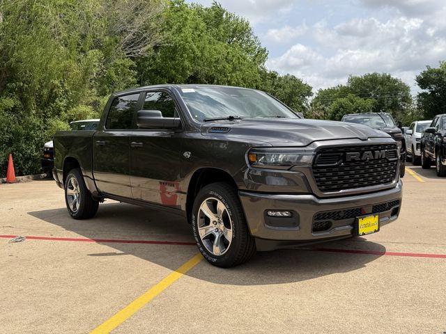 2026 RAM Ram 1500 RAM 1500 EXPRESS CREW CAB 4X2 57 BOX