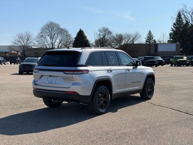 2026 Jeep Grand Cherokee Altitude 4x4