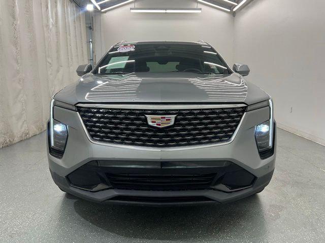 2024 Cadillac XT4 AWD Premium Luxury