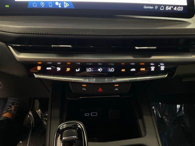 2024 Cadillac XT4 AWD Premium Luxury