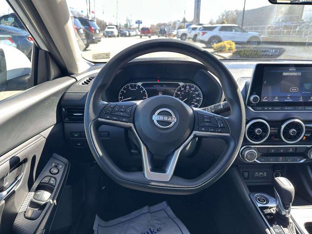 2024 Nissan Sentra SV Xtronic CVT
