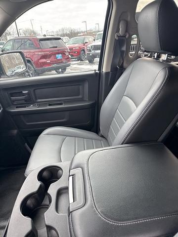 2024 Ram 1500 Classic Tradesman Crew Cab 4x4 6'4" Box