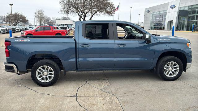 2024 Chevrolet Silverado 1500 4WD Crew Cab Short Bed LT with 2FL