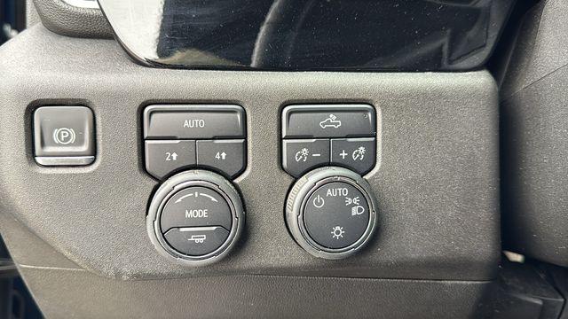 2024 Chevrolet Silverado 1500 4WD Crew Cab Short Bed LT with 2FL