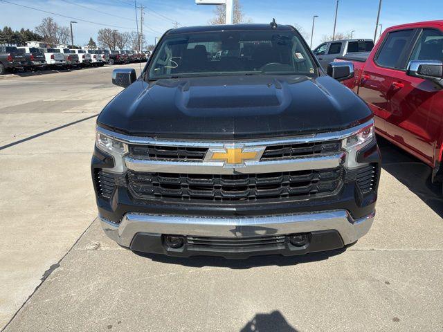 2023 Chevrolet Silverado 1500 4WD Crew Cab Short Bed LT with 2FL