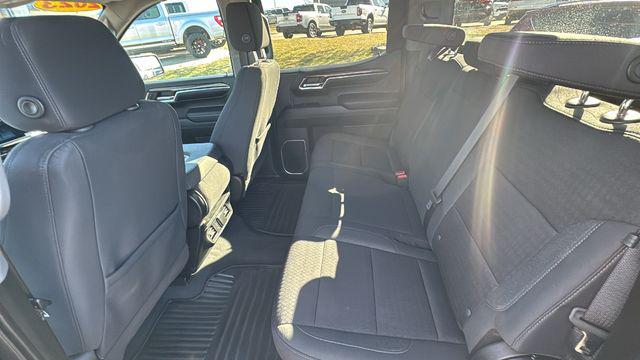 2023 Chevrolet Silverado 1500 4WD Crew Cab Short Bed LT with 2FL