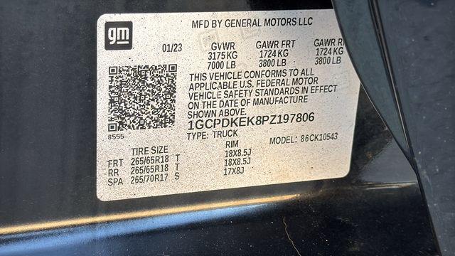2023 Chevrolet Silverado 1500 4WD Crew Cab Short Bed LT with 2FL