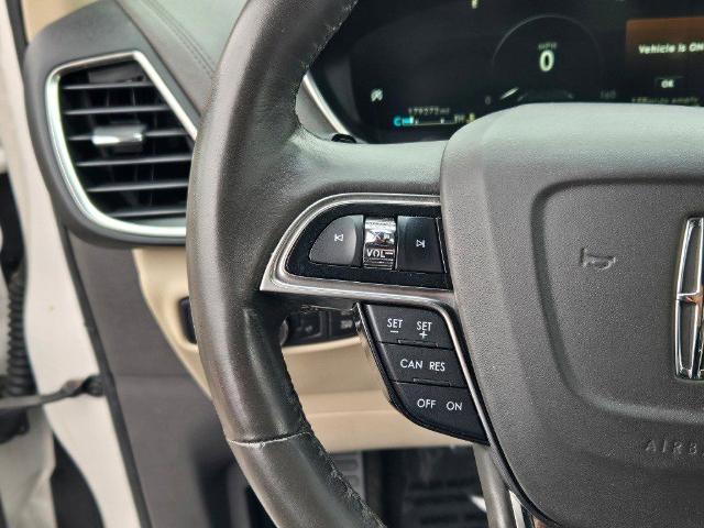 2019 Lincoln Nautilus Select