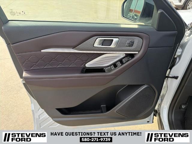 2025 Ford Explorer Platinum