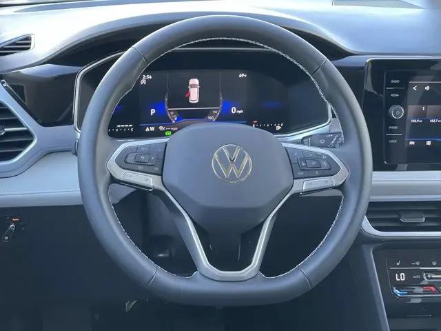 2026 Volkswagen Taos SE