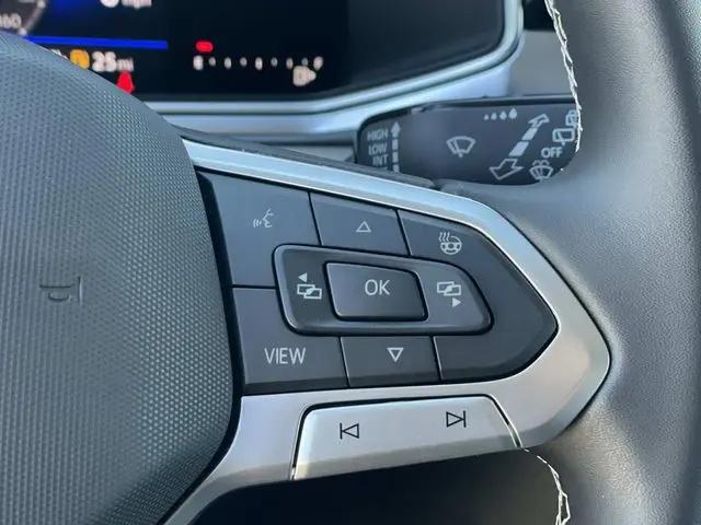 2026 Volkswagen Taos SE