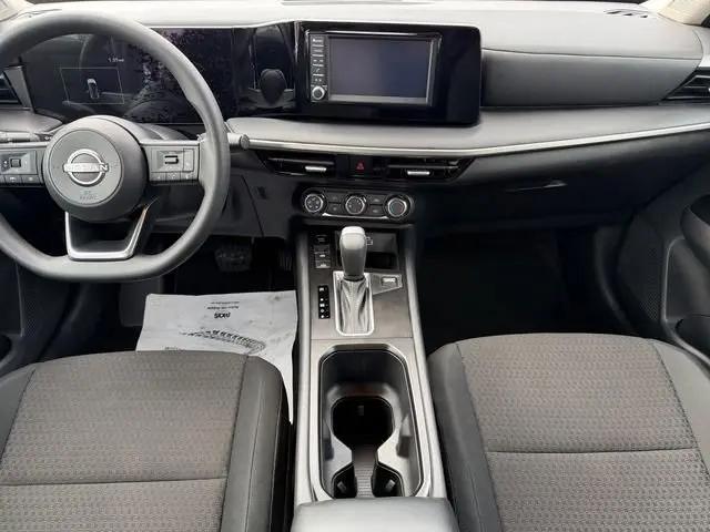 2025 Nissan Kicks S FWD