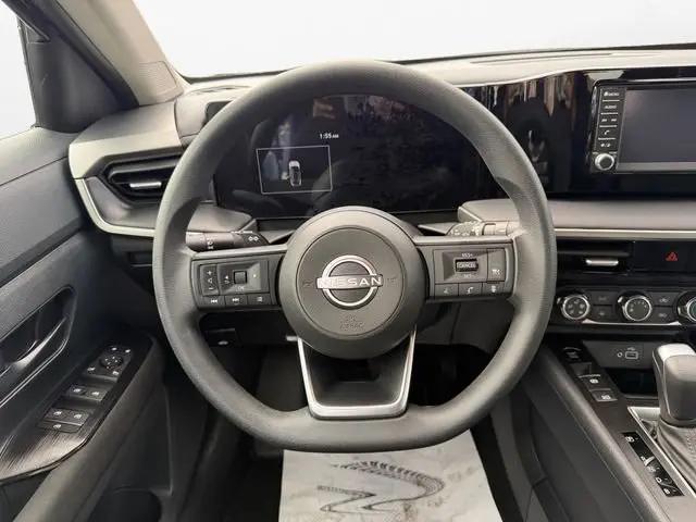 2025 Nissan Kicks S FWD