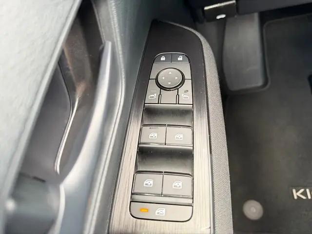2025 Nissan Kicks S FWD