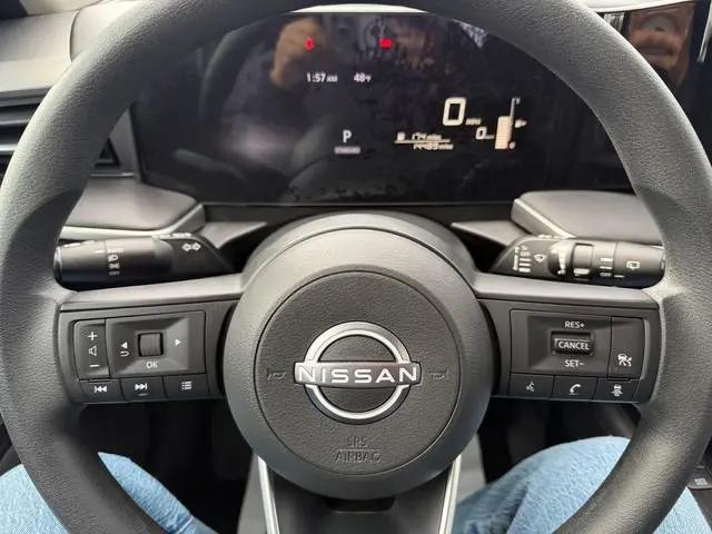 2025 Nissan Kicks S FWD