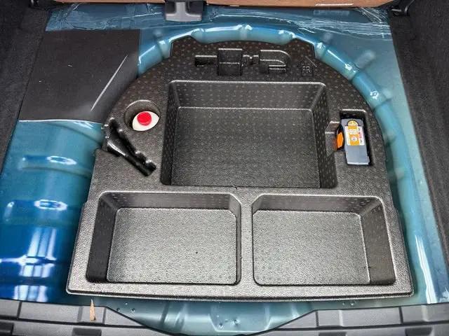 2025 Nissan Kicks S FWD
