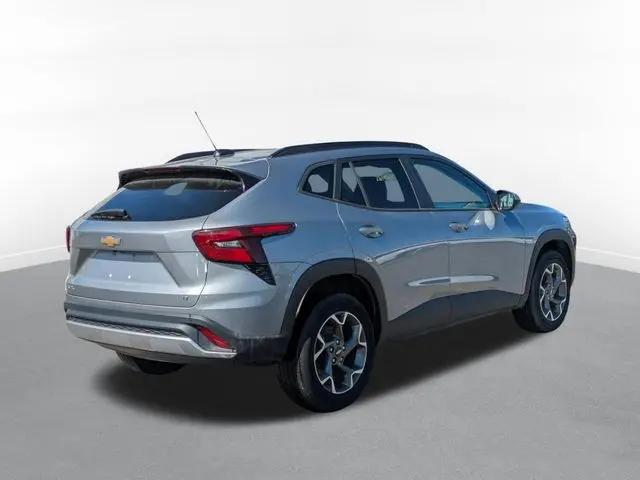 2025 Chevrolet Trax FWD LT
