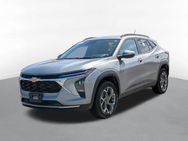 2025 Chevrolet Trax FWD LT