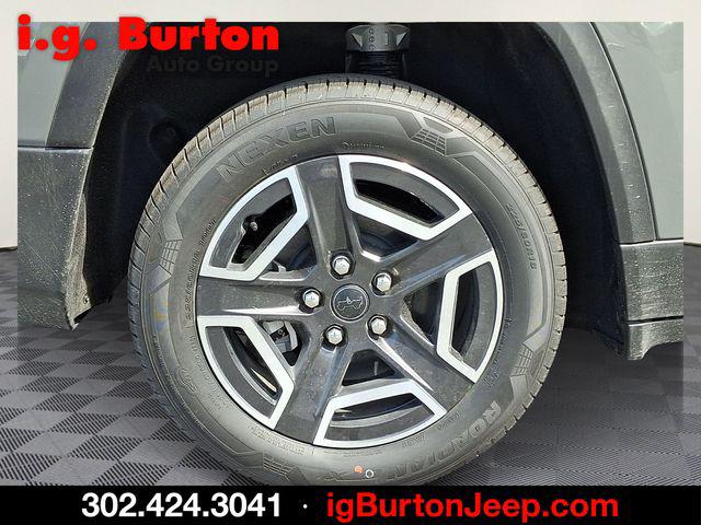 2026 Jeep Cherokee Laredo 4x4