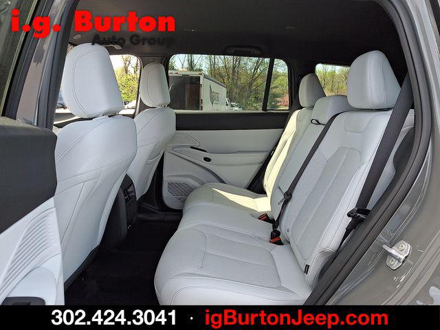2026 Jeep Cherokee Laredo 4x4