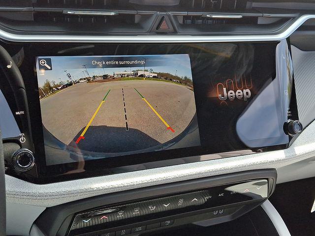 2026 Jeep Cherokee Laredo 4x4