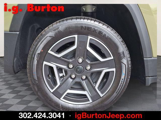 2026 Jeep Cherokee Laredo 4x4
