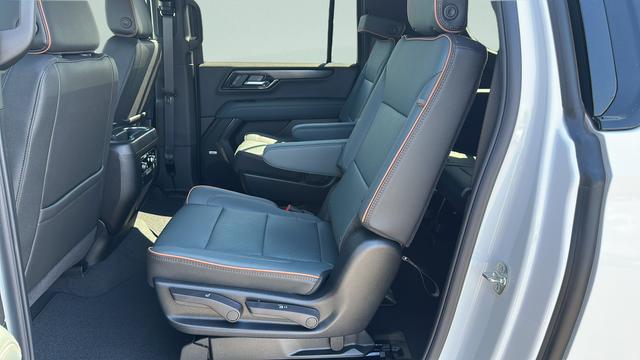 2026 GMC Yukon XL 4WD AT4