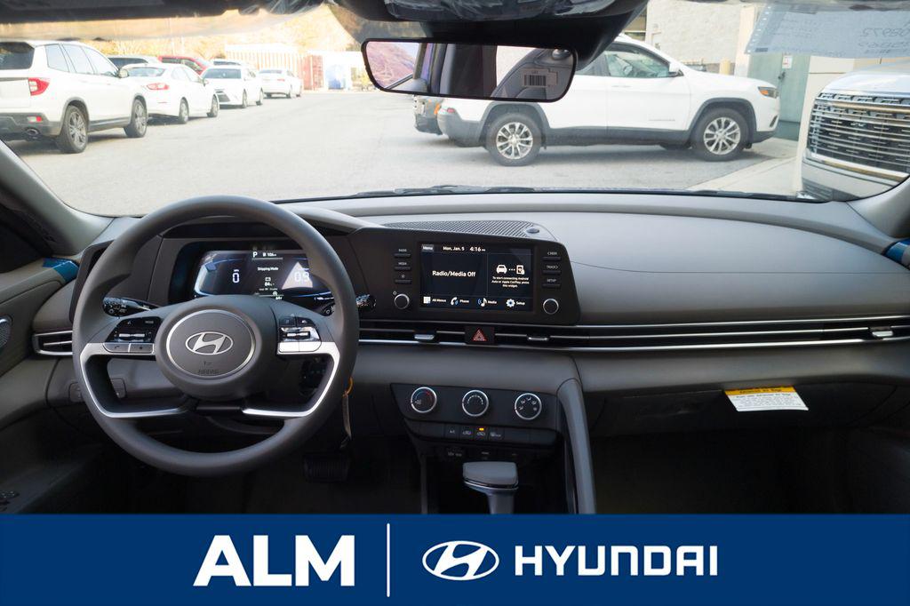 New 2026 Gray HYUNDAI SE image 20