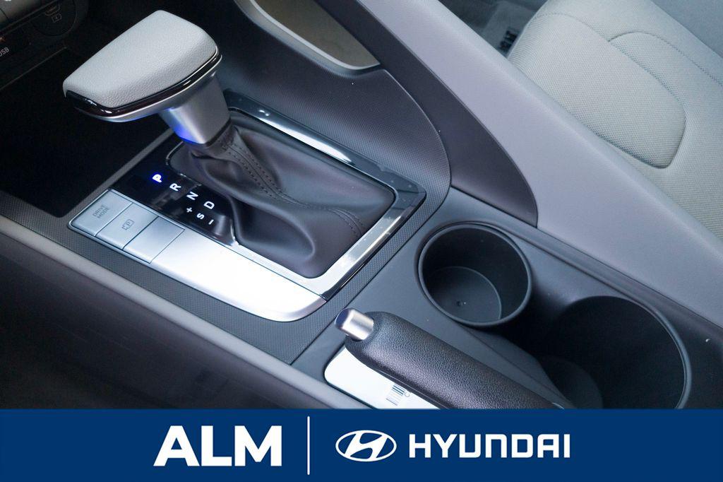 New 2026 Gray HYUNDAI SE image 25
