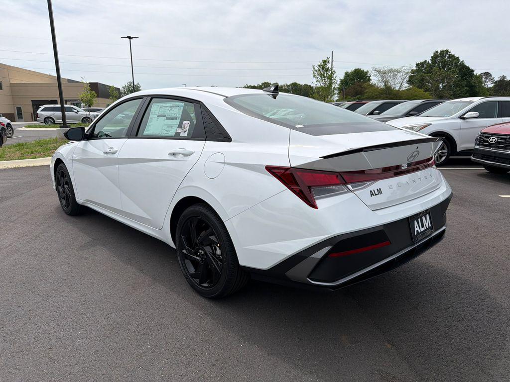 New 2026 White HYUNDAI SEL Sport image 8