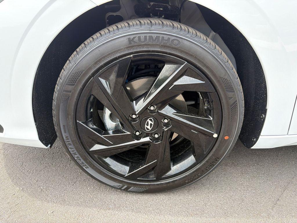 New 2026 White HYUNDAI SEL Sport image 12