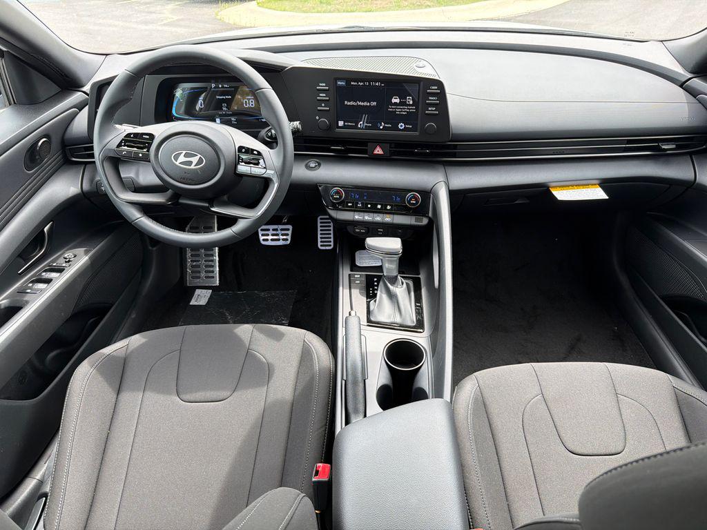 New 2026 White HYUNDAI SEL Sport image 22
