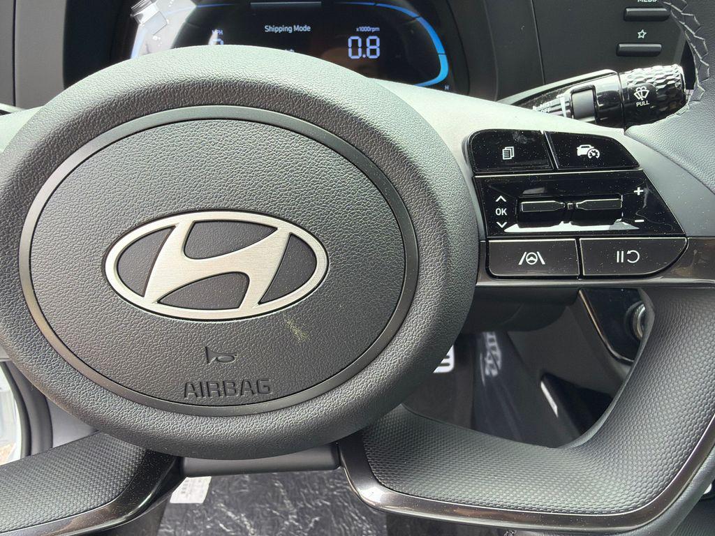 New 2026 White HYUNDAI SEL Sport image 29