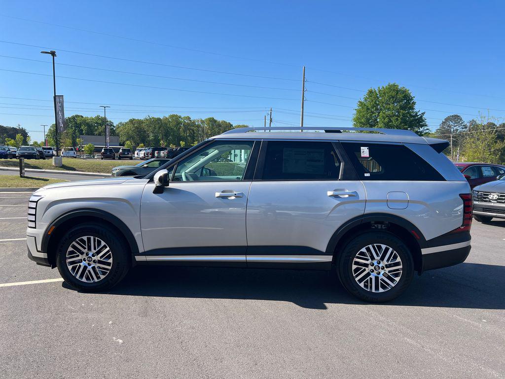 New 2026 Silver Metallic HYUNDAI SEL FWD image 9