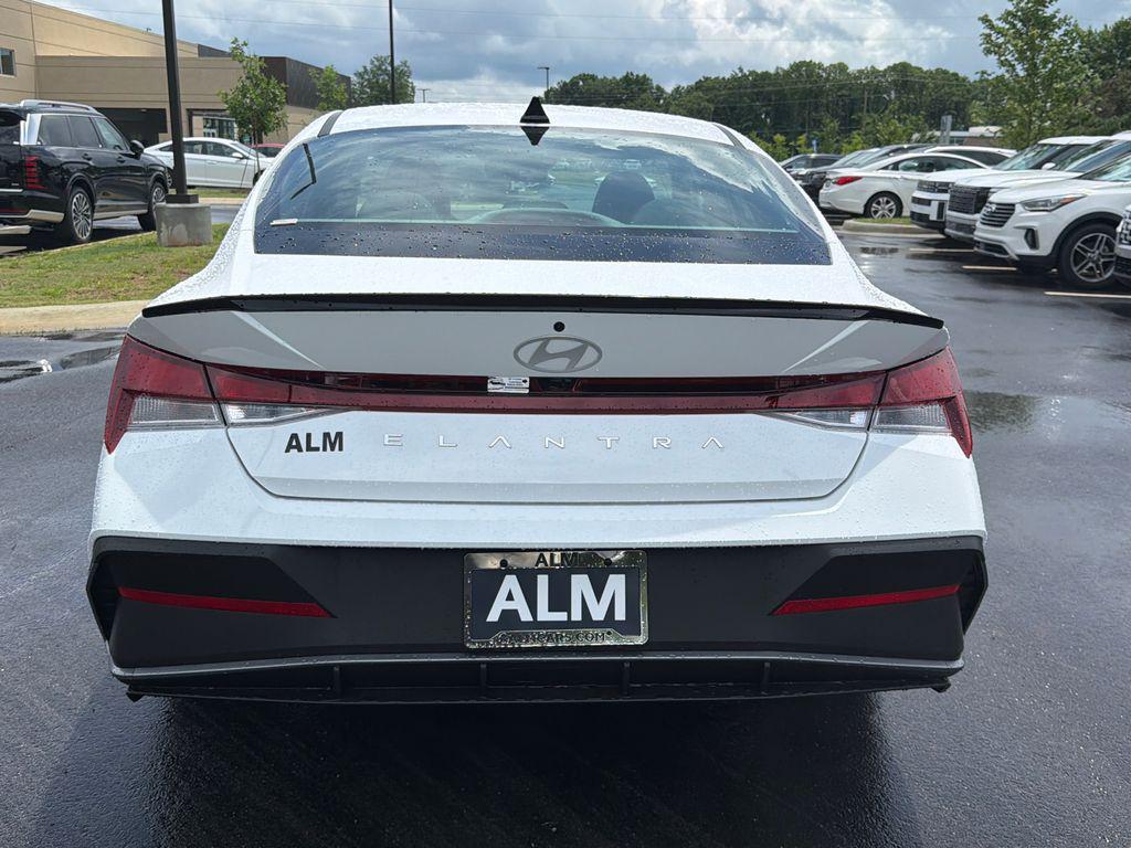New 2026 White HYUNDAI SEL Sport image 5