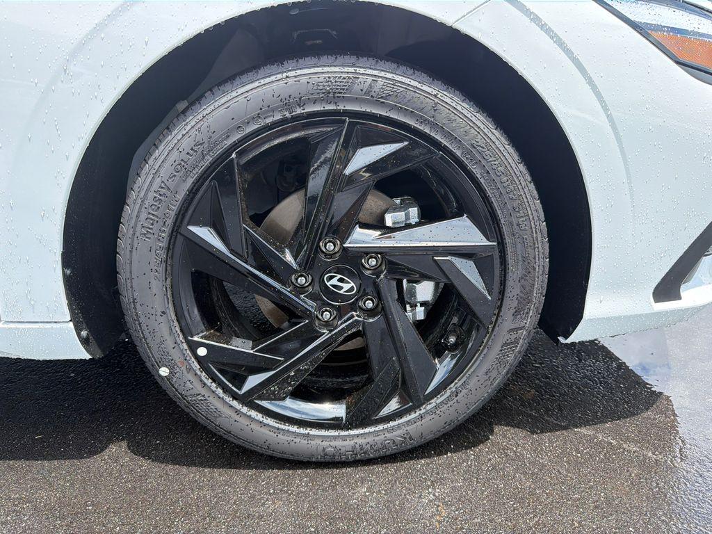 New 2026 White HYUNDAI SEL Sport image 13