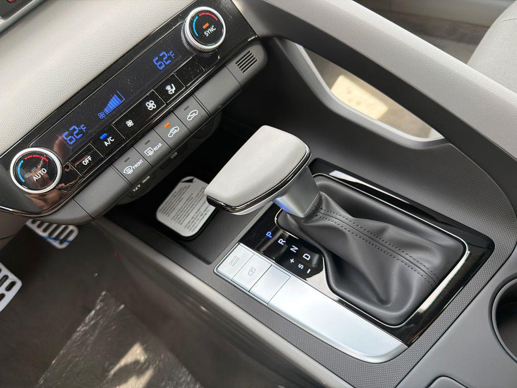 New 2026 White HYUNDAI SEL Sport image 25