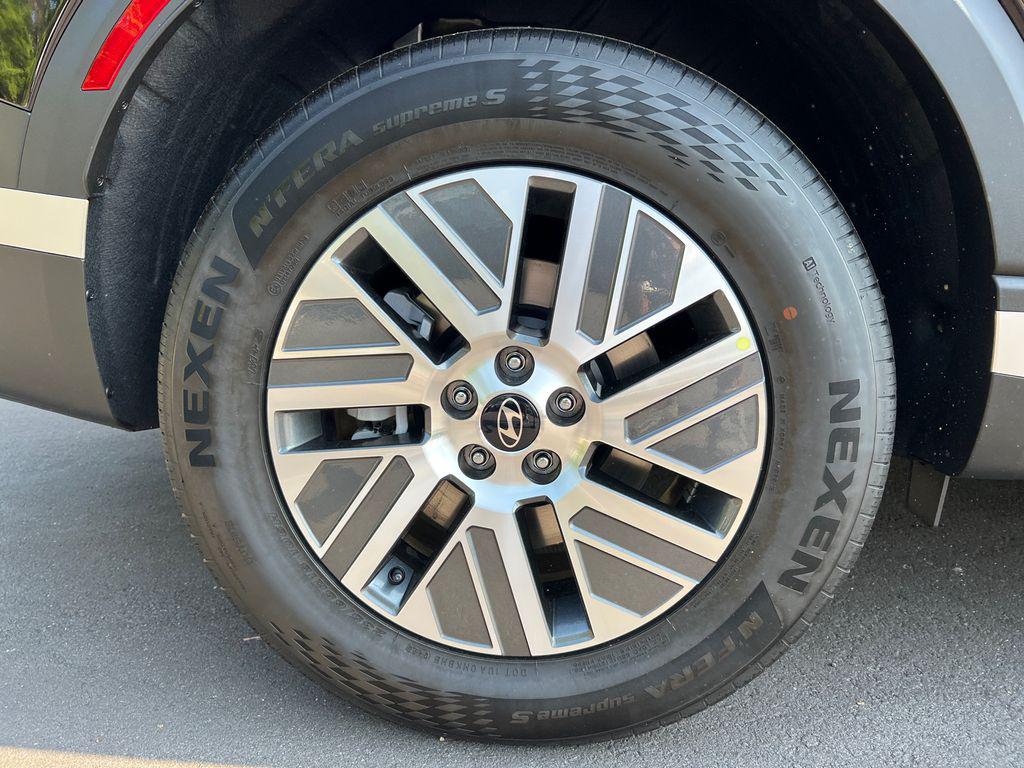 New 2026 Maroon HYUNDAI Blue SEL 8P image 20