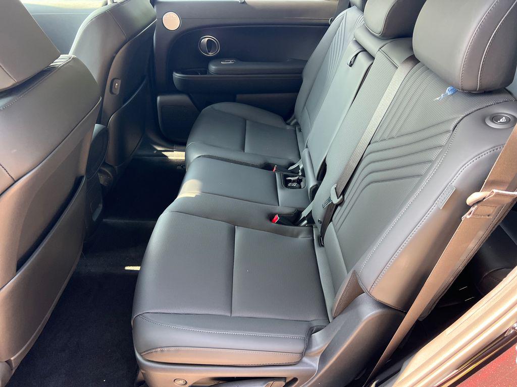 New 2026 Maroon HYUNDAI Blue SEL 8P image 23