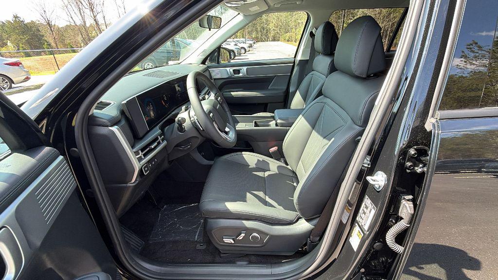 New 2026 Phantom Black HYUNDAI SEL image 10