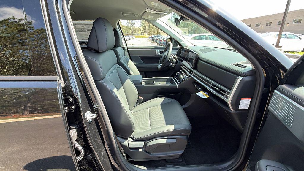New 2026 Phantom Black HYUNDAI SEL image 15
