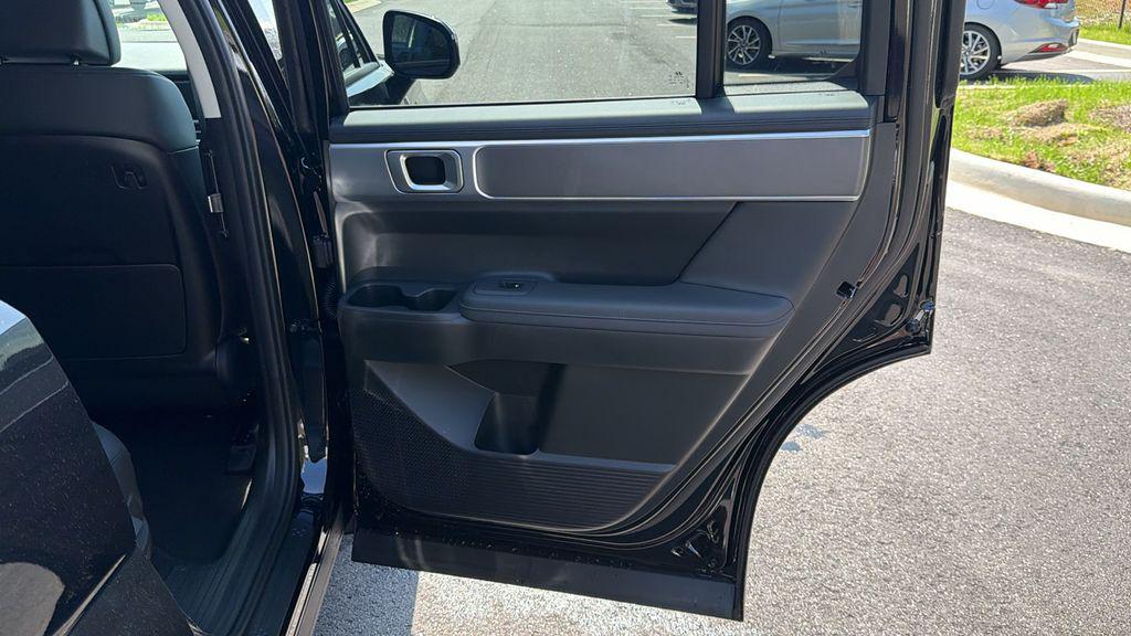 New 2026 Phantom Black HYUNDAI SEL image 18
