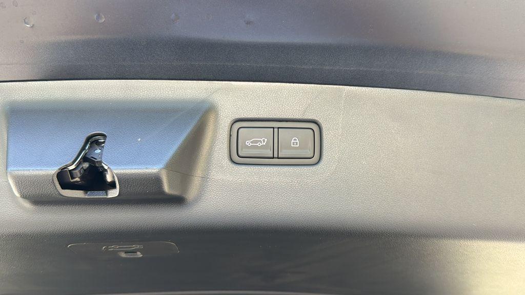New 2026 Phantom Black HYUNDAI SEL image 21