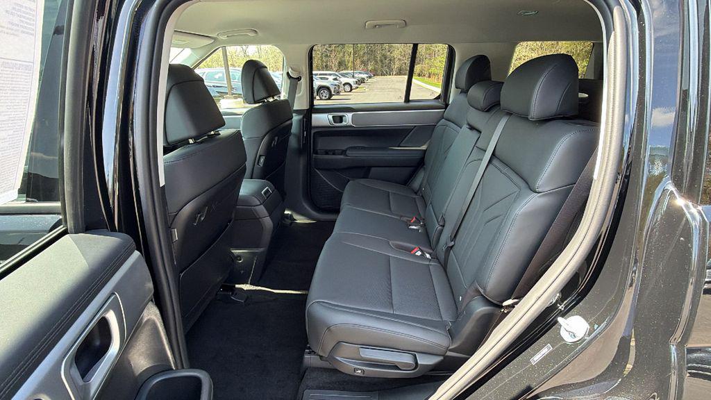 New 2026 Phantom Black HYUNDAI SEL image 23