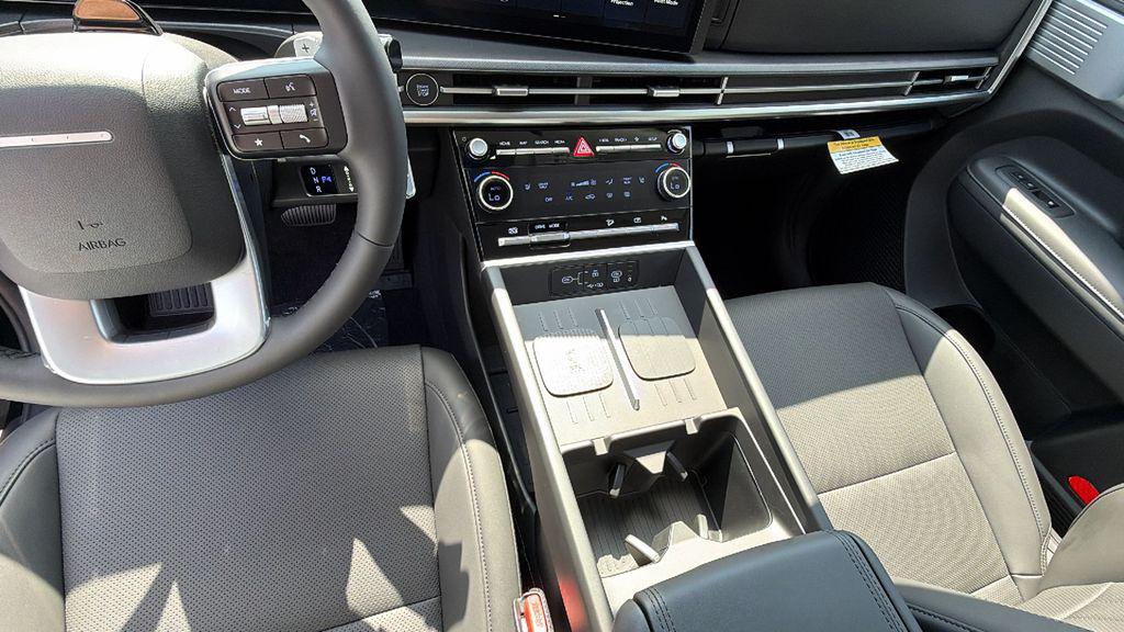 New 2026 Phantom Black HYUNDAI SEL image 30