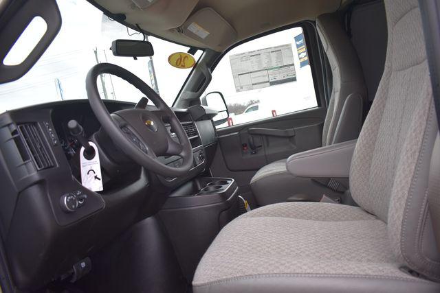 2026 Chevrolet Express Cargo Van 2500 Regular Wheelbase, WT, RWD