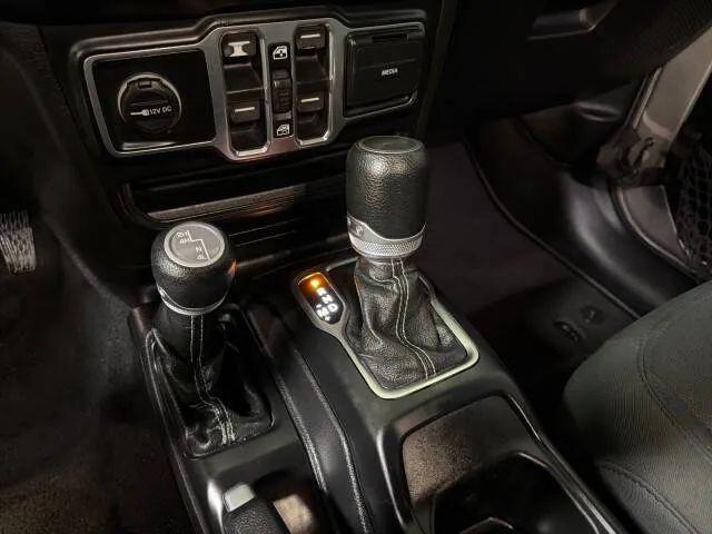 2020 Jeep Wrangler Sahara 4x4
