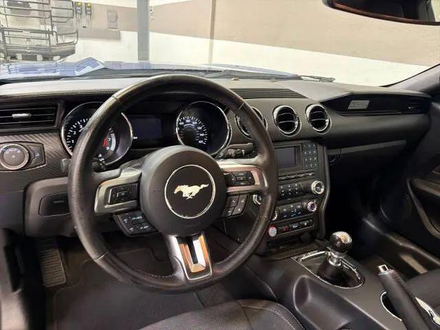 2017 Ford Mustang V6
