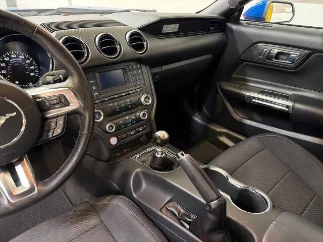2017 Ford Mustang V6